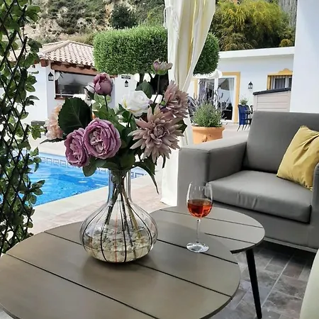 לינה וארוחת בוקר Casa Capricornio *
